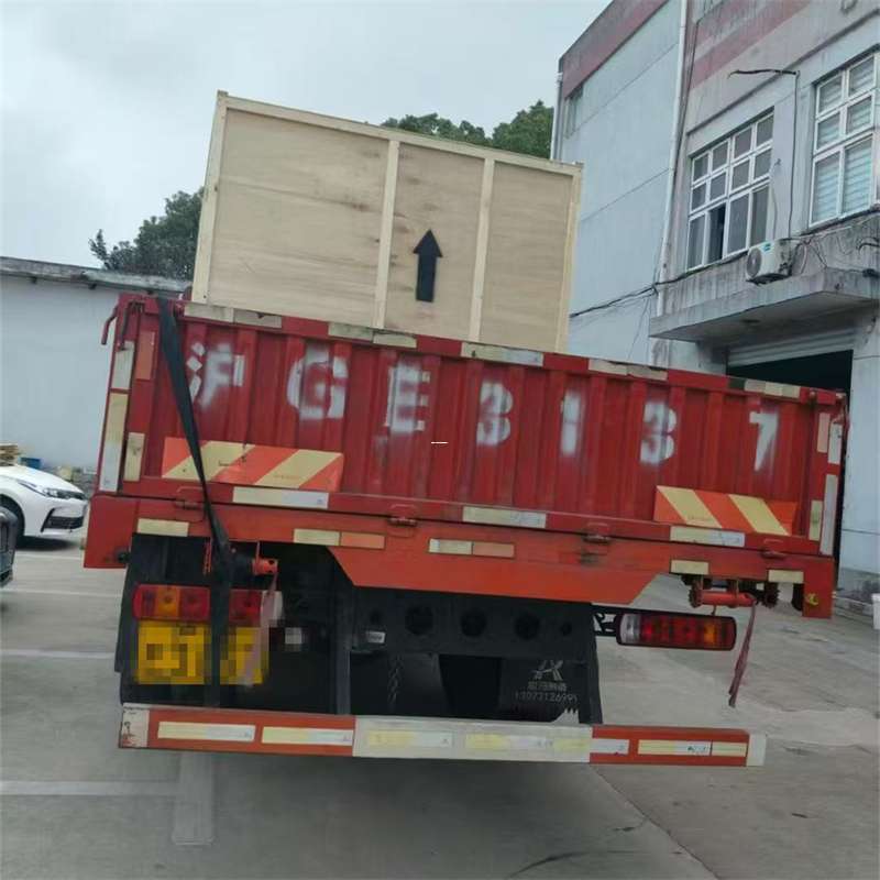 霞山区米林县：物流专线的高效货运之旅